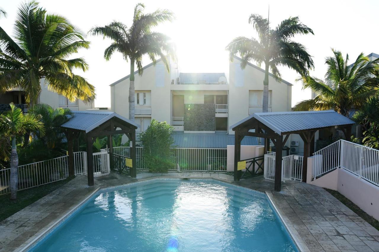 T2 Classe 4 Etoiles Avec Jardin, Piscine, Vue Mer A Saint-Gilles-Les-Bains Экстерьер фото