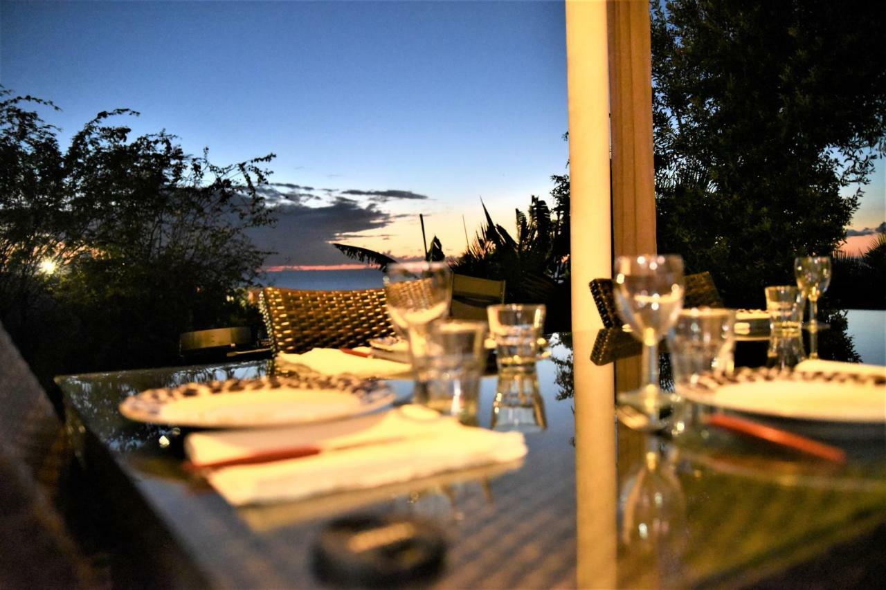 T2 Classe 4 Etoiles Avec Jardin, Piscine, Vue Mer A Saint-Gilles-Les-Bains Экстерьер фото